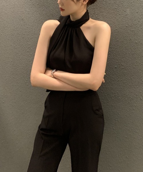 FREE STYLISTS(フリー スタイリスト)の「YUGA_YGMC ホルターネック ドレープブラウス(シャツ/ブラウス・レディース・ブラック/ライトブルー/モカ・FREE)」の10枚目の写真