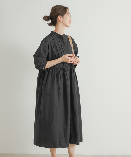 URBAN RESEARCH DOORS(アーバンリサーチドアーズ)の「ピンタックウエスト切替ワンピース(ワンピース・レディース・ブラック/ブルー・MEDIUM)」の4枚目の写真