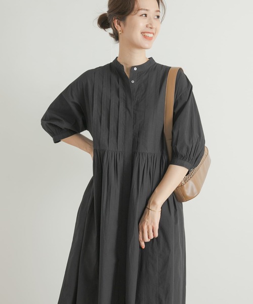 URBAN RESEARCH DOORS(アーバンリサーチドアーズ)の「ピンタックウエスト切替ワンピース(ワンピース・レディース・ブラック/ブルー・MEDIUM)」の11枚目の写真