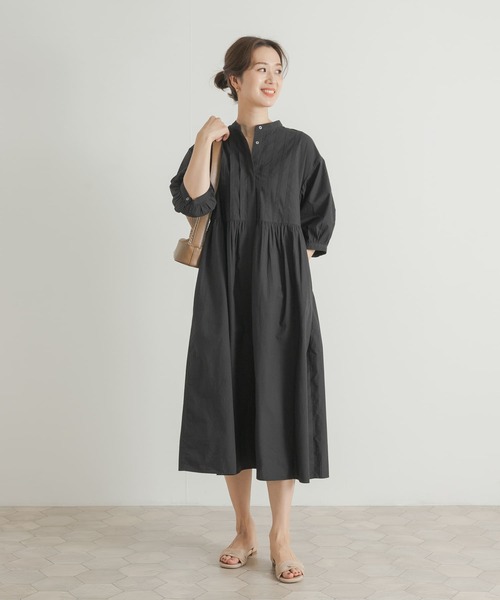 URBAN RESEARCH DOORS(アーバンリサーチドアーズ)の「ピンタックウエスト切替ワンピース(ワンピース・レディース・ブラック/ブルー・MEDIUM)」の12枚目の写真