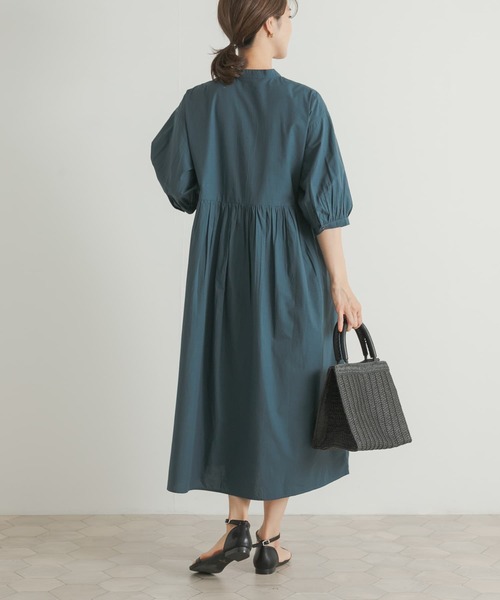 URBAN RESEARCH DOORS(アーバンリサーチドアーズ)の「ピンタックウエスト切替ワンピース(ワンピース・レディース・ブラック/ブルー・MEDIUM)」の15枚目の写真