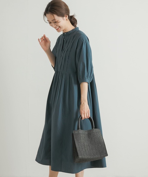 URBAN RESEARCH DOORS(アーバンリサーチドアーズ)の「ピンタックウエスト切替ワンピース(ワンピース・レディース・ブラック/ブルー・MEDIUM)」の20枚目の写真