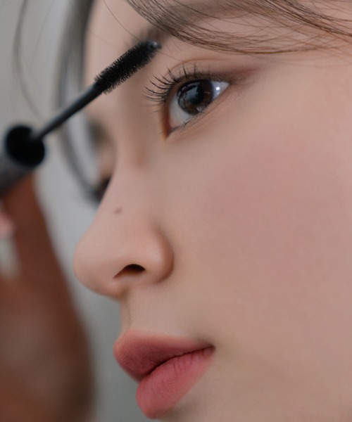 rom&nd(ロムアンド)の「rom&nd ハンオールフィックスマスカラ(マスカラ・レディース・L05 LONG VINE/L03 LONG HAZEL/L01 LONG BLACK/V01 VOLUME BLACK/L02 LONG ASH/L04 LONG PLUM・FREE)」の8枚目の写真