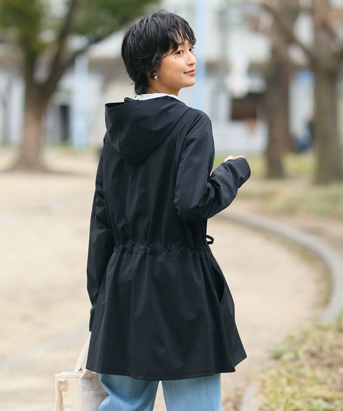 itto...(イット)の「【素早く乾いてさらっと快適!UVカット(UPF50+)&速乾&接触冷感&洗濯OK】DRYタッチ指穴付きロング丈ジップアップパーカー(パーカー・レディース・チャコール/ミント/ブラック/オフホワイト/サンドベージュ・M-L/L-XL)」の8枚目の写真