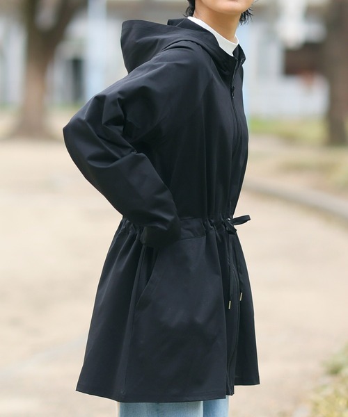 itto...(イット)の「【素早く乾いてさらっと快適!UVカット(UPF50+)&速乾&接触冷感&洗濯OK】DRYタッチ指穴付きロング丈ジップアップパーカー(パーカー・レディース・チャコール/ミント/ブラック/オフホワイト/サンドベージュ・M-L/L-XL)」の9枚目の写真