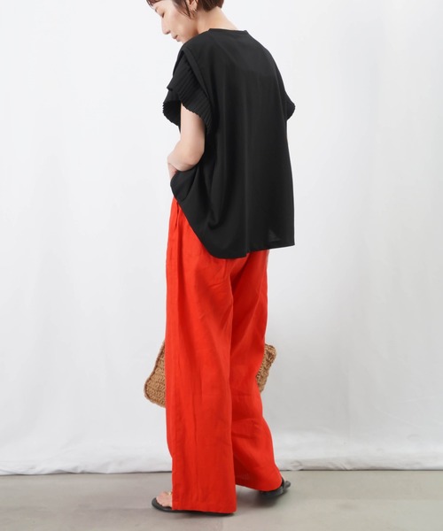 LUCA/LADY LUCK LUCA(ルカ/レディラックルカ)の「LC/LLL 袖プリーツトップス / プリーツデザインTシャツ(Tシャツ/カットソー・レディース・ブラック/ベージュ/ブルー/オフホワイト・FREE)」の17枚目の写真