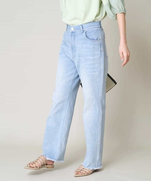 a.v.v（アーヴェヴェ）の「【接触冷感/マシンウォッシャブル】ストレッチデニムストレートパンツ（デニムパンツ・レディース・ブルー/ダークインディゴブルー・36/38/40/42/34）」の7枚目の写真