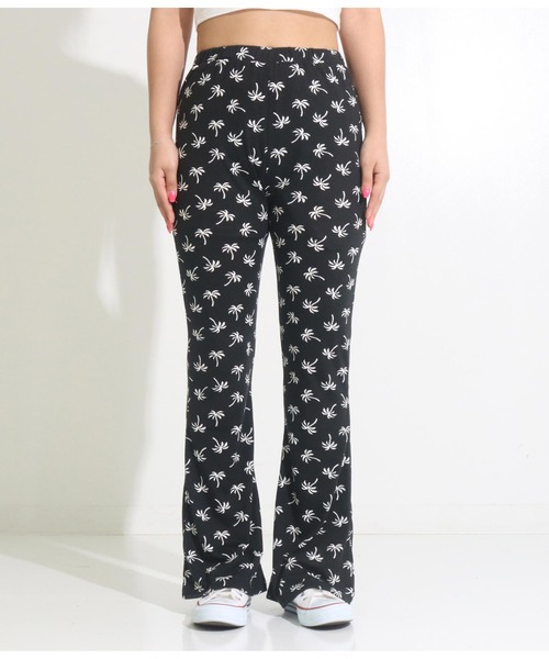 anap mimpi（アナップミンピ）の「パームツリー柄 フレアパンツ（その他パンツ・レディース・ブラック・FREE）」の11枚目の写真