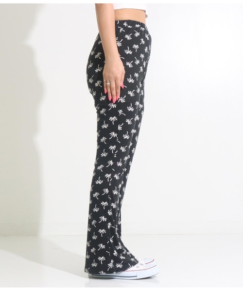 anap mimpi（アナップミンピ）の「パームツリー柄 フレアパンツ（その他パンツ・レディース・ブラック・FREE）」の12枚目の写真