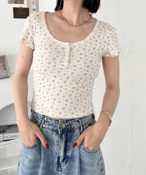 CLEA(クレア)の「フラワー柄アソートコンパクト半袖トップス(Tシャツ/カットソー・レディース・ホワイト系その他/アイボリー/ホワイト/ブルー・FREE)」の14枚目の写真