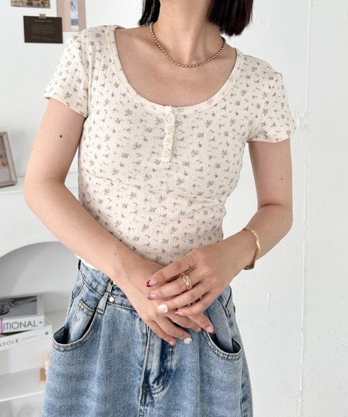 CLEA(クレア)の「フラワー柄アソートコンパクト半袖トップス(Tシャツ/カットソー・レディース・ホワイト系その他/アイボリー/ホワイト/ブルー・FREE)」の15枚目の写真
