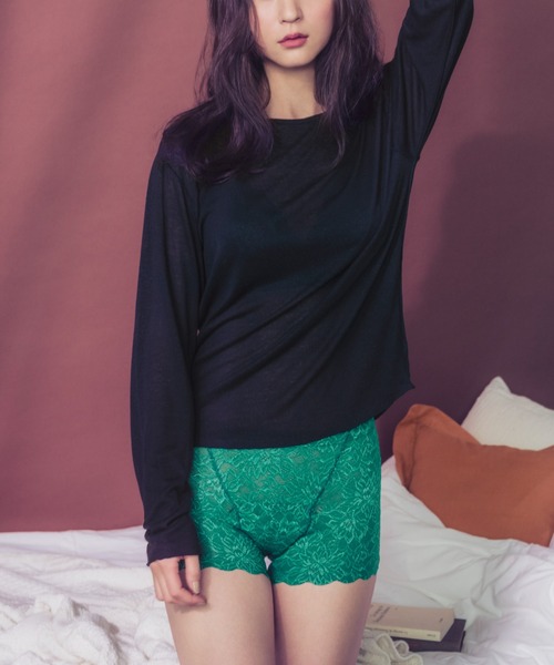 Tuche（トゥシェ）の「Tuche/トゥシェ 7DAYS LOOKS シアートップス オーバーサイズ（Tシャツ/カットソー・レディース・ブラック/ホワイト系その他・MEDIUM/LARGE）」の5枚目の写真