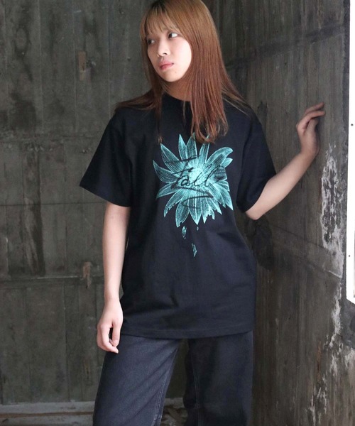 UNIT CHEST(ユニットチェスト)の「【UNIT CHEST】unique unisex T-shirt グランジFLOWER Tシャツ(Tシャツ/カットソー・メンズ・ホワイト/ブラック・S/L/M)」の21枚目の写真