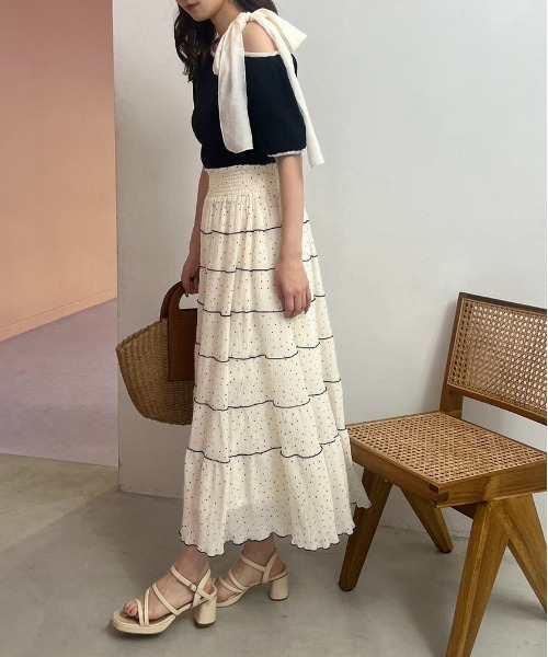 one after another NICE CLAUP（ワンアフターアナザーナイスクラップ）の「プリーツティアードスカート（スカート・レディース・アイボリー/サックスブルー/チャコールグレー・FREE）」の22枚目の写真