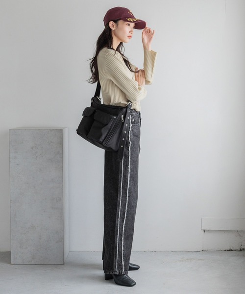 LOWRYS FARM（ローリーズファーム）の「リッタイポケツキショルダー　138000（ショルダーバッグ・レディース・アイボリー/ブラック/チャコールグレー/その他・FREE）」の6枚目の写真