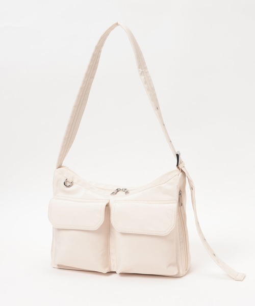 LOWRYS FARM（ローリーズファーム）の「リッタイポケツキショルダー　138000（ショルダーバッグ・レディース・アイボリー/ブラック/チャコールグレー/その他・FREE）」の16枚目の写真