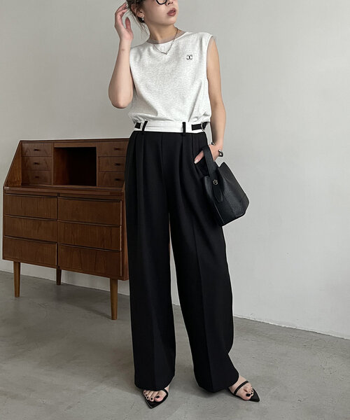 CAPRICIEUX LE'MAGE（カプリシューレマージュ）の「1ポイントノースリーブTシャツ（Tシャツ/カットソー・レディース・ホワイト/ベージュ/ブラック/グレー・FREE）」の8枚目の写真