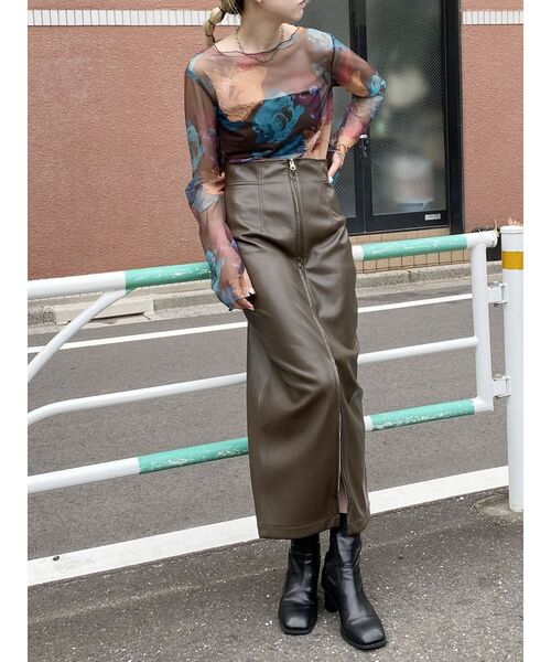 MURUA(ムルーア)の「ペイントチュールトップス【WEB限定】(Tシャツ/カットソー・レディース・ホワイト/ブラック/グレー/ブラウン・FREE)」の19枚目の写真