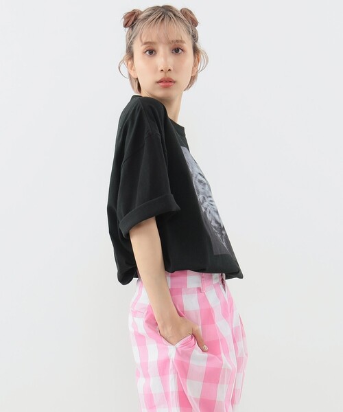 mmts（マミタス）の「〈UNISEX〉清水奈緒 / デコフォト フェイスTシャツ（Tシャツ/カットソー・レディース・ブラック/ホワイト・M/XL/S/L）」の10枚目の写真