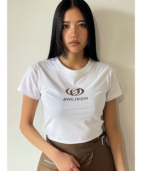 EMODA(エモダ)の「メタルロゴTシャツ(Tシャツ/カットソー・レディース・グレー/ホワイト/ブラック・FREE)」の16枚目の写真