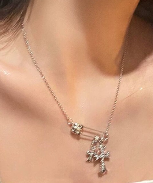 ARCHIVER（アーカイバ）の「【Bz】ダブルクロス安全ピンモチーフネックレス（MA）（ネックレス・レディース・シルバー・FREE）」の10枚目の写真