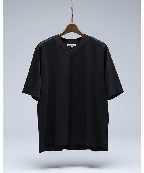 DESIGNWORKS(デザインワークス)の「【定番人気】超度詰微起毛スムース Vネック 半袖Tシャツ(Tシャツ/カットソー・メンズ・ブラック/ホワイト・44/48/50/46/52)」の2枚目の写真