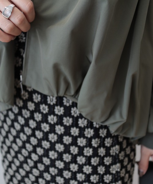 AMERICAN HOLIC（アメリカンホリック）の「ボリュームスリーブギャザーブルゾン（ブルゾン・レディース・ブラック/カーキ・M/L）」の12枚目の写真