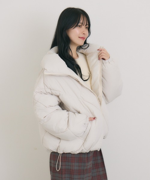 KATHARINE ROSS(キャサリンロス)の「【Pillini/ピリーニ】クロスパディングブルゾン(ダウンジャケット/コート・レディース・アイボリー/ブラック・MEDIUM)」の15枚目の写真