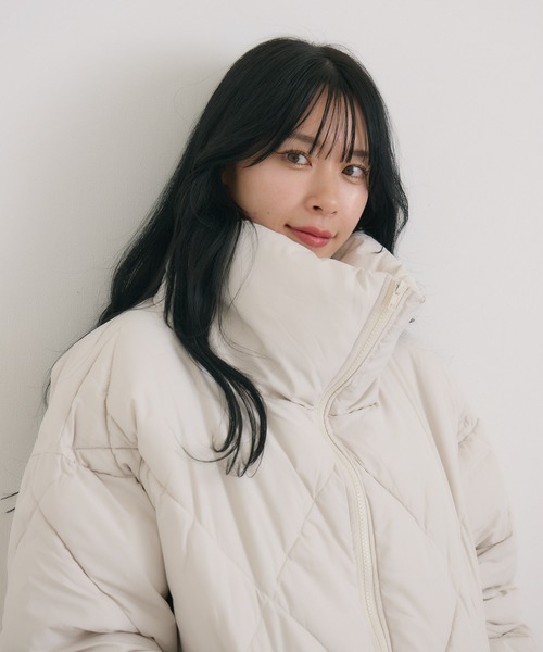 KATHARINE ROSS(キャサリンロス)の「【Pillini/ピリーニ】クロスパディングブルゾン(ダウンジャケット/コート・レディース・アイボリー/ブラック・MEDIUM)」の6枚目の写真