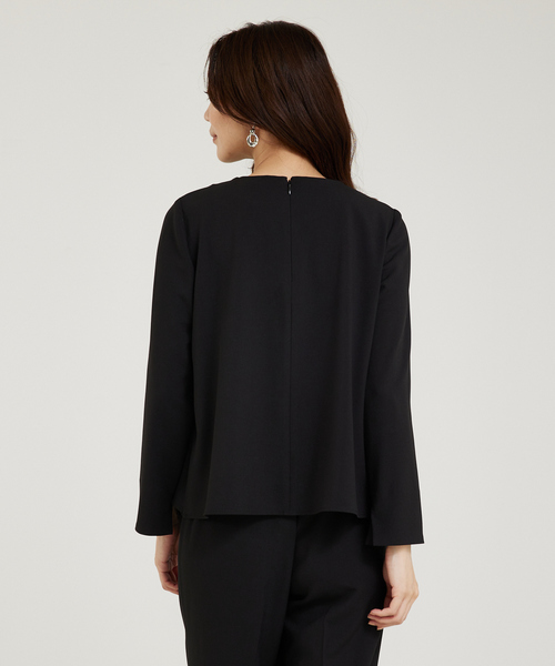 abahouse mavie（アバハウスマヴィ）の「【セットアップ対応/エニディカセット】タックフレアーブラウス/セミオケ（シャツ/ブラウス・レディース・グレイッシュベージュ/ブラック/ダークネイビー・38/36）」の18枚目の写真