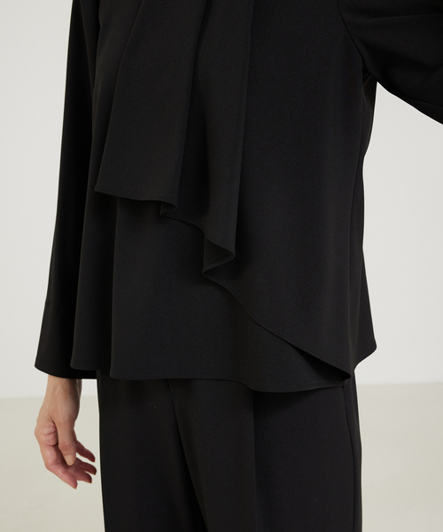 abahouse mavie（アバハウスマヴィ）の「【セットアップ対応/エニディカセット】タックフレアーブラウス/セミオケ（シャツ/ブラウス・レディース・グレイッシュベージュ/ブラック/ダークネイビー・38/36）」の22枚目の写真