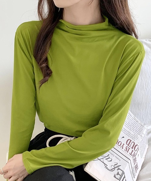ad thie(アドティエ)の「ベーシック・カラー豊富 ハイネックトップス(Tシャツ/カットソー・レディース・チャコール/ブラック/ブルーグレー/ピンクベージュ/ホワイト/ピンク/ライトグリーン/キャメル・FREE)」の5枚目の写真