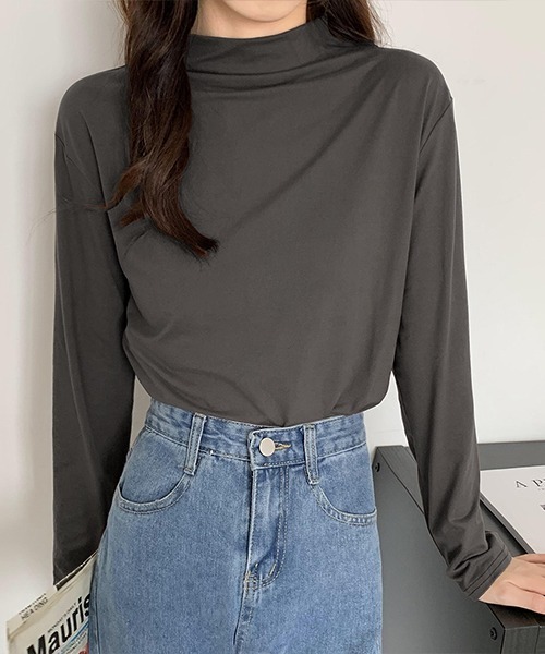 ad thie(アドティエ)の「ベーシック・カラー豊富 ハイネックトップス(Tシャツ/カットソー・レディース・チャコール/ブラック/ブルーグレー/ピンクベージュ/ホワイト/ピンク/ライトグリーン/キャメル・FREE)」の15枚目の写真