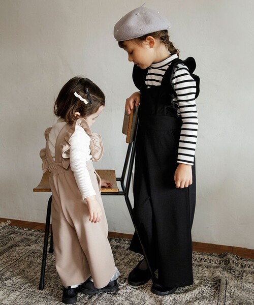 BRANSHES（ブランシェス）の「【プチレディ】ニットカルゼフリルサロペット（つなぎ/オールインワン・キッズ・ベージュ/ブラック・120/110/100/140/130/150/90）」の12枚目の写真