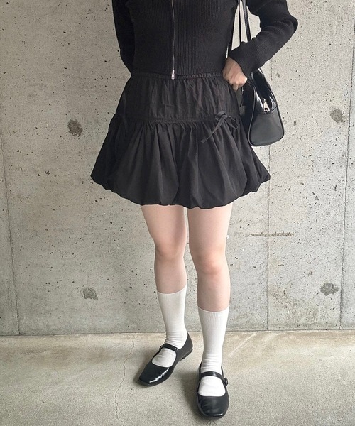 merrylatte(メリーラテ)の「リボンギャザーバルーンスカート(スカート・レディース・ブラック/ホワイト・MEDIUM)」の13枚目の写真