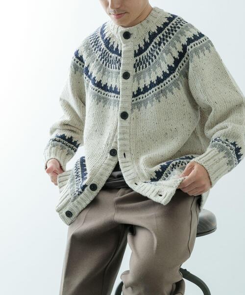 ITEMS URBANRESEARCH(アイテムズ アーバンリサーチ)の「マシンウォッシャブル求心柄ネップニットカーディガン(ニット/セーター・メンズ・アイボリー/ブラック・MEDIUM/LARGE)」の4枚目の写真