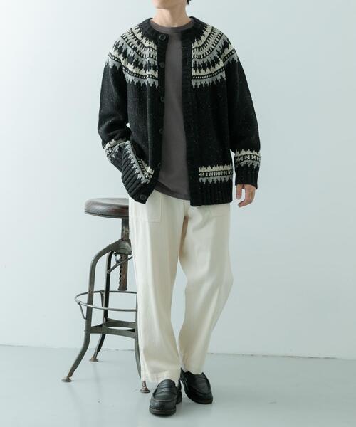 ITEMS URBANRESEARCH(アイテムズ アーバンリサーチ)の「マシンウォッシャブル求心柄ネップニットカーディガン(ニット/セーター・メンズ・アイボリー/ブラック・MEDIUM/LARGE)」の17枚目の写真