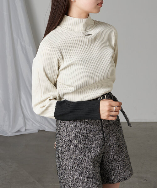 RAY CASSIN（レイカズン）の「ハイネック袖配色リブニット（ニット/セーター・レディース・グレー系その他2/オレンジ/ブラック/アイボリー・FREE）」の9枚目の写真