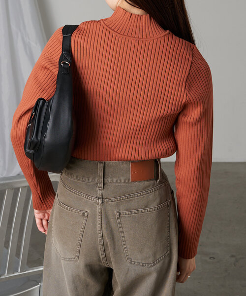 RAY CASSIN（レイカズン）の「ハイネック袖配色リブニット（ニット/セーター・レディース・グレー系その他2/オレンジ/ブラック/アイボリー・FREE）」の14枚目の写真