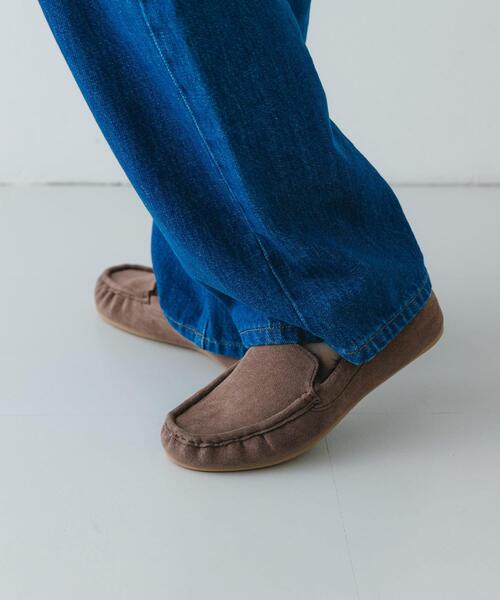 RODE SKO(ロデスコ)の「撥水フラッフィスリッポン(スリッポン・レディース・モカ/ブラック/オフホワイト・36/37/38)」の9枚目の写真