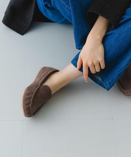 RODE SKO(ロデスコ)の「撥水フラッフィスリッポン(スリッポン・レディース・モカ/ブラック/オフホワイト・36/37/38)」の13枚目の写真