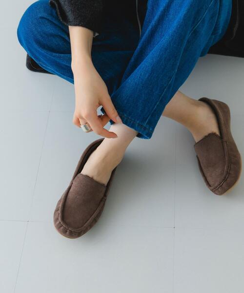 RODE SKO(ロデスコ)の「撥水フラッフィスリッポン(スリッポン・レディース・モカ/ブラック/オフホワイト・36/37/38)」の14枚目の写真