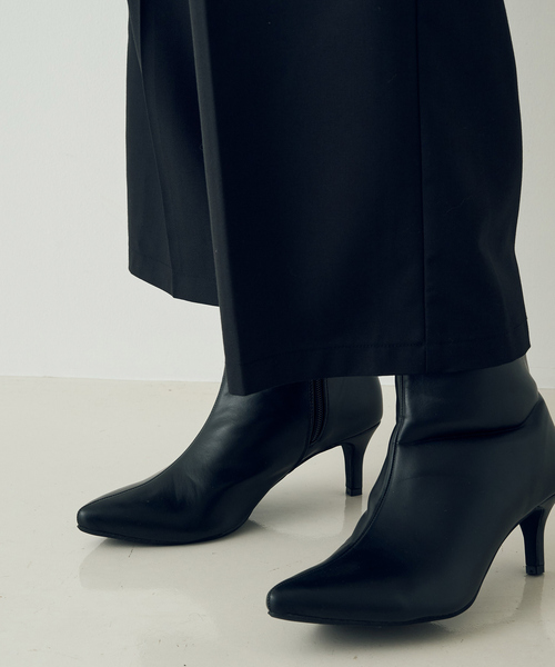 【一部店舗限定】ポインテッドトゥ ショートブーツ(6cm)（ブーツ）｜EMMA ROUGE VIF（エマルージュヴィフ）