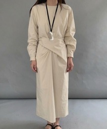 ウエストクロスデザイン プレーンワンピース
