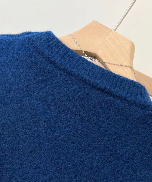 2ly2(トゥーリートゥー)の「クマ刺繍ラウンドネックソフトもちもちセーター(ニット/セーター・レディース・ピンク/ブラウン/ネイビー/ホワイト/パープル/ブラック・FREE)」の8枚目の写真