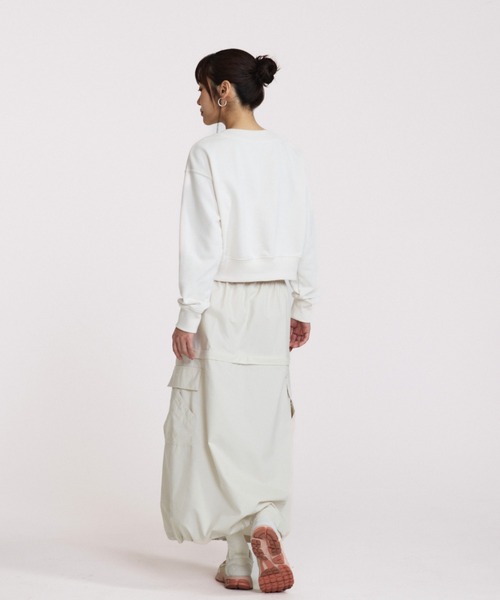 NIKE（ナイキ）の「ナイキ スポーツウェア エッセンシャル ウィメンズ ミッドライズ ウーブン カーゴ ミディ スカート / Nike Sportswear Essential Women's Mid-Rise Woven Cargo Midi Skirt FV7504-104 Light Orewood Brown（スカート・レディース・ブラウン系その他・S/M/L/XL/XS）」の14枚目の写真