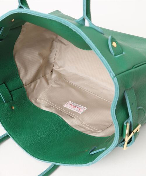 YOUNG&OLSEN The DRYGOODS STORE(ヤングアンドオルセン)の「【YOUNG&OLSEN】EMBOSSED LEATHER BELTED TOTE S(トートバッグ・レディース・ブラック/ベージュ/ブラウン・FREE)」の5枚目の写真