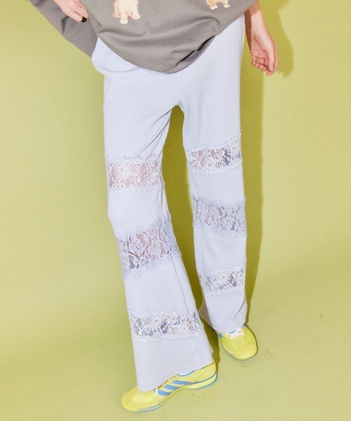 Candy Stripper（キャンディストリッパー）の「LACY PATCH WORK FLARE パンツ（その他パンツ・レディース・アイボリー/ライトブルー/ブラック・FREE）」の3枚目の写真