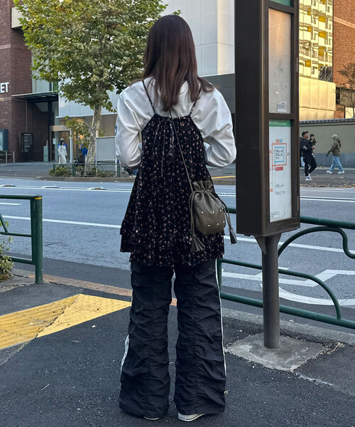 CIAOPANIC(チャオパニック)の「サイドラインシャーリングナイロンパンツ(その他パンツ・レディース・ボルドー/ブラック・ONE SIZE)」の7枚目の写真