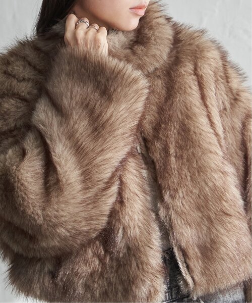 HOWSS 短丈 ボンバージャケット ブラック ファー付き セール】フェイクファーショート丈ダブルジップブルゾン（ブルゾン